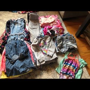 2T GIRLS CLOTHING LOT
